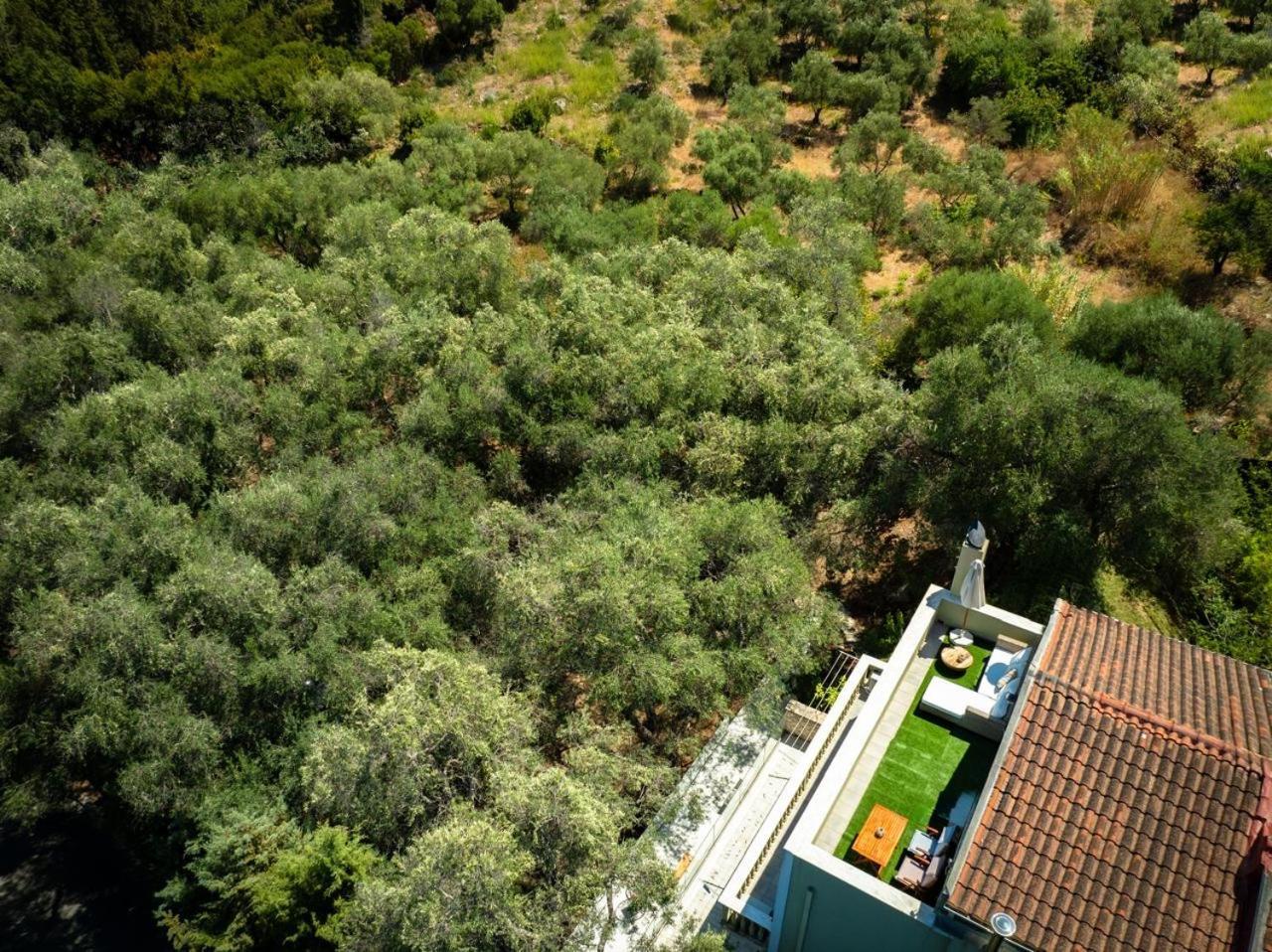 Ferienwohnung Mavres Luxury Loft Ágios Matthaíos Exterior foto